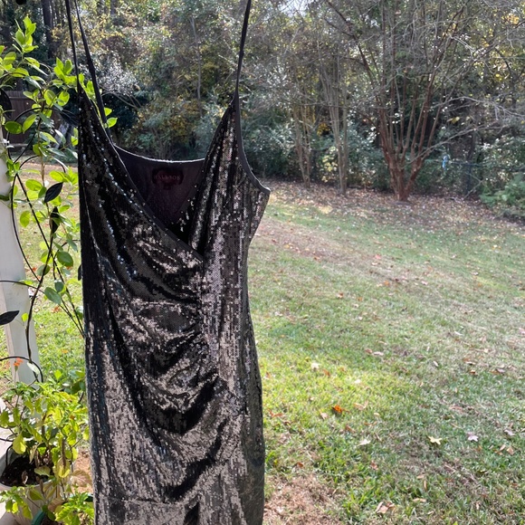 Hale Bob SPARKLING METALLIC GRAY mini dress. Size L - Picture 8 of 10